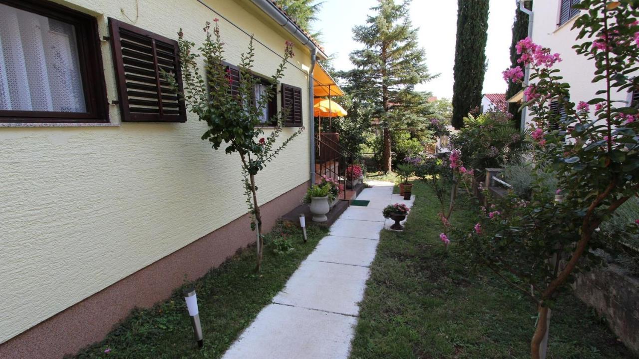 Apartments Trupec Malinska Exteriér fotografie